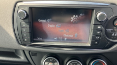 Toyota Yaris 1.33 VVT-i Icon 5dr Petrol Hatchback